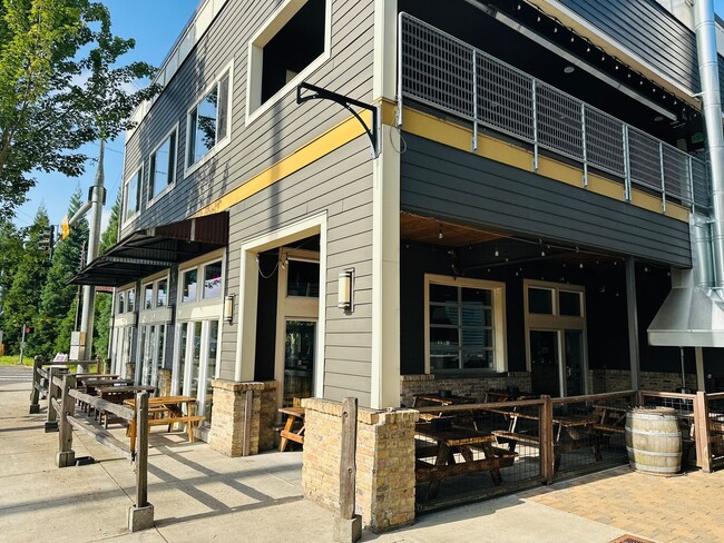 Building Photo - Custom Condo Community