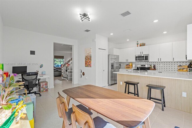 Building Photo - 16276 SW 291st St