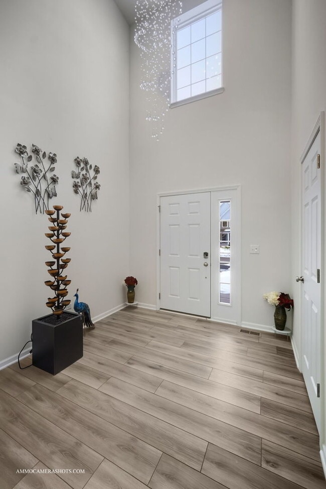 Building Photo - 26305 W Milestone Dr