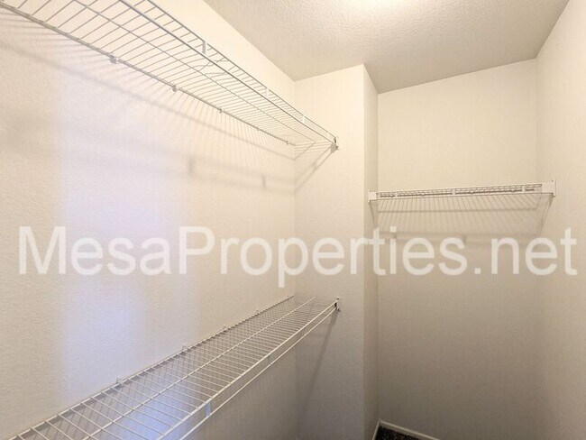 Building Photo - 14747 Amber Ct