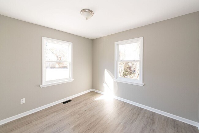 Building Photo - 4715 Green Glen Ln