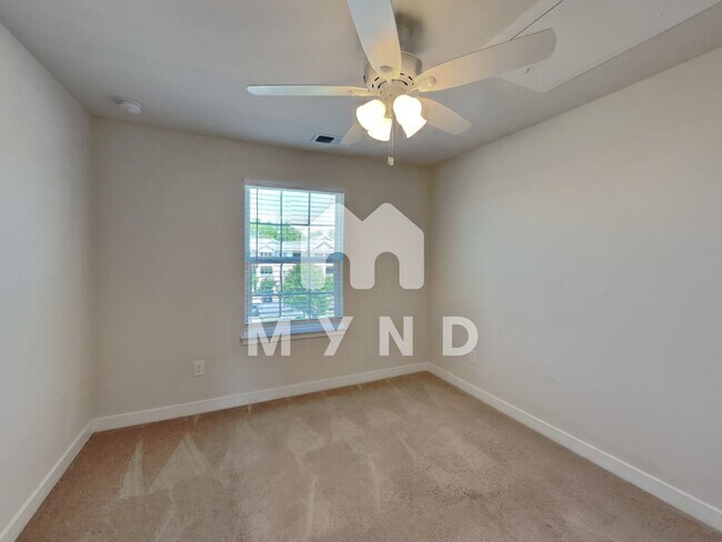 Building Photo - 176 Misty Pike Dr