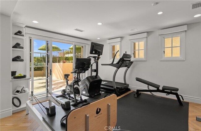 Building Photo - 9 Pelican Crest Dr