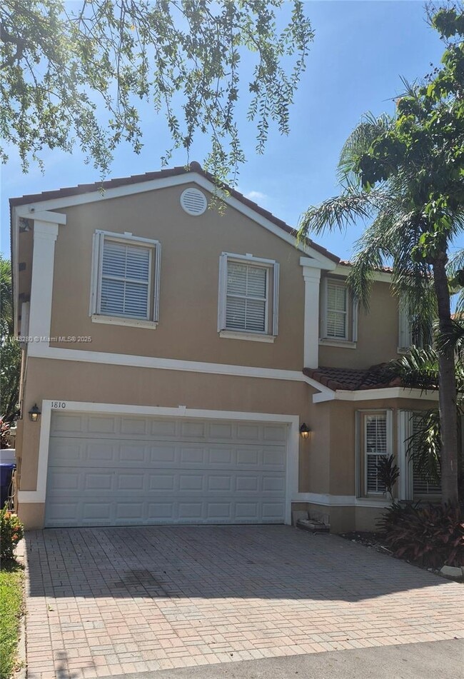 Building Photo - 1810 Sweetbay Way