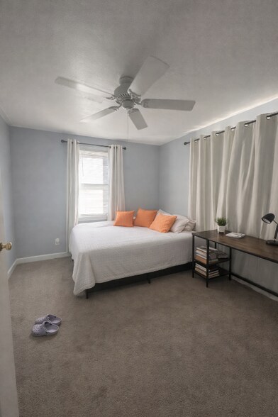 Building Photo - 1544 Nelms Ave