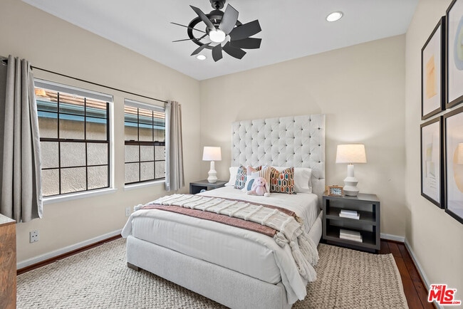 Building Photo - 7538 W 81st St