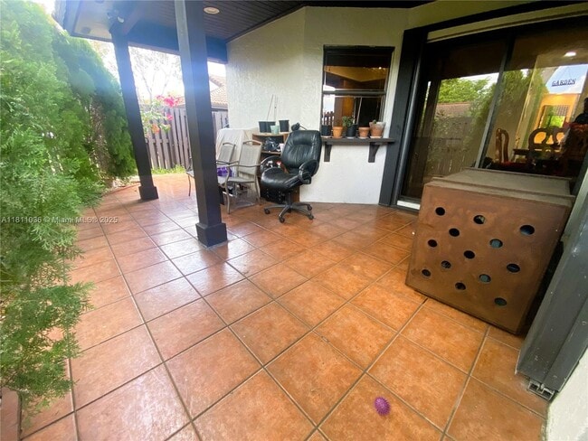 Building Photo - 4825 SW 152nd Ct