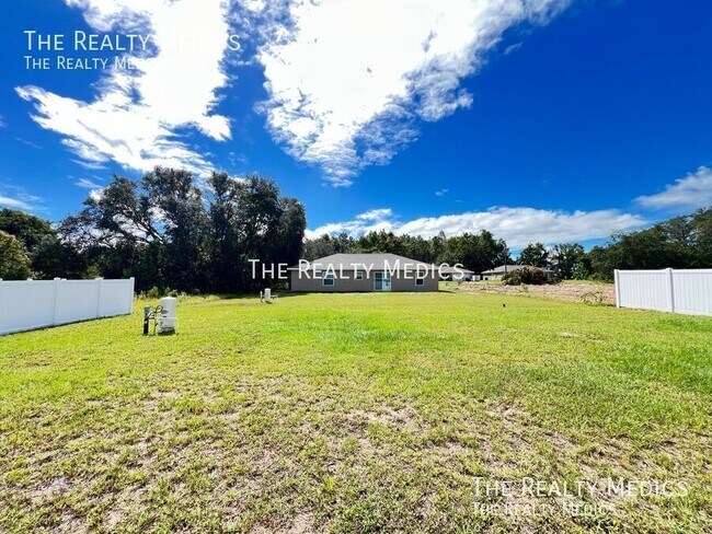 Building Photo - 290 Malauka Run