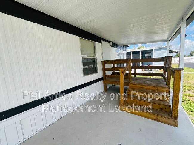 Building Photo - 550 Woodpecker Pike