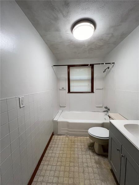 Building Photo - 3743 Jiles Rd