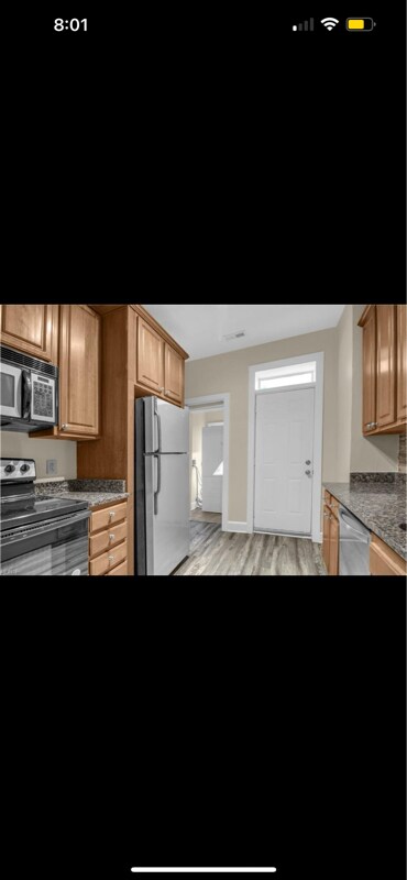 Building Photo - 535 W 36th St