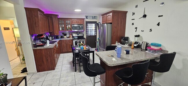 Building Photo - 2800 NW 90th St