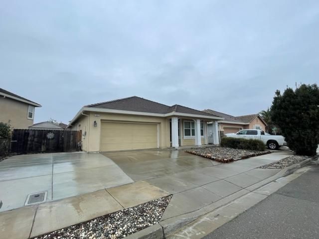 Building Photo - 1322 Yosemite Cir