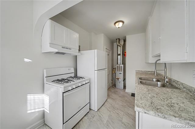 Building Photo - 628 Strong St