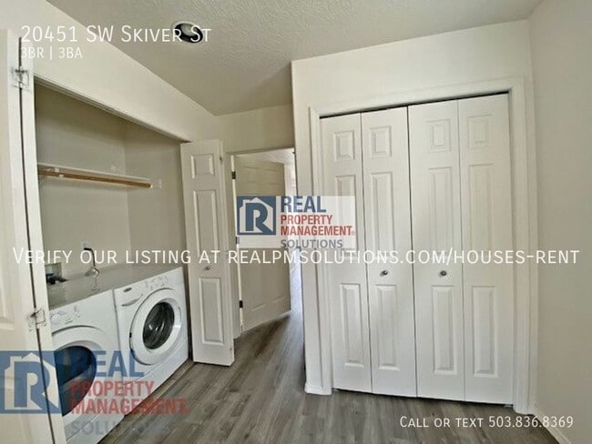 Building Photo - 20451 SW Skiver St