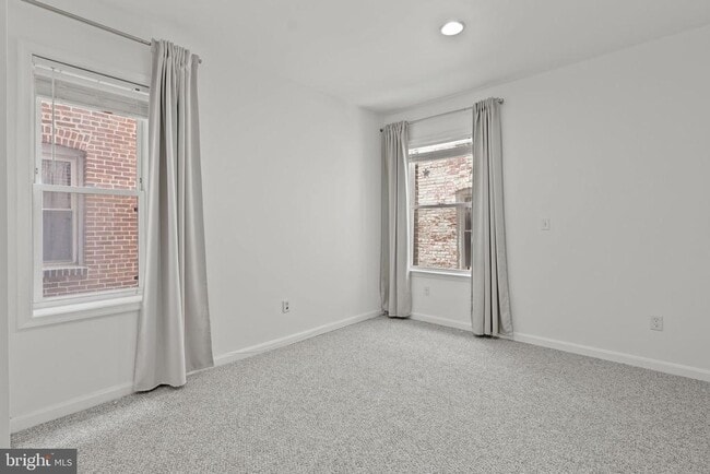 Building Photo - 610 Irving St NW
