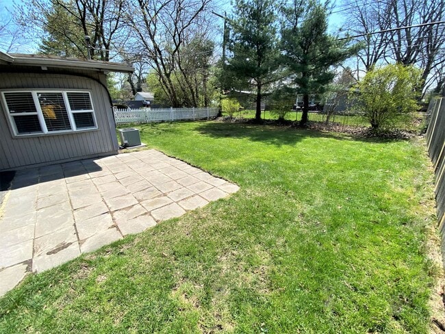 Building Photo - 3 Bedroom - Upper Arlington