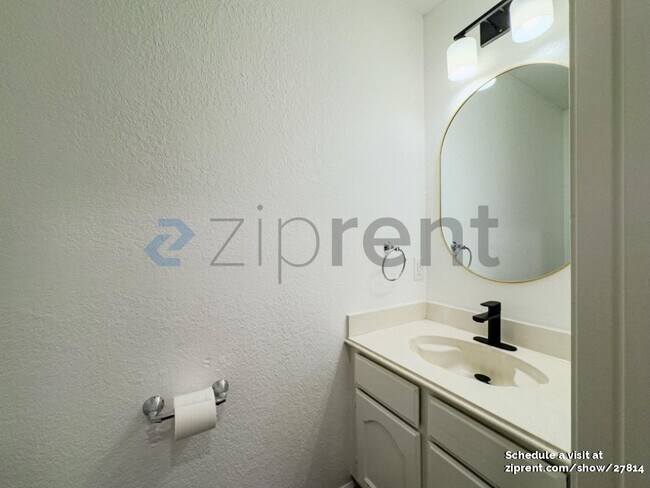 Building Photo - 4217 Red Spruce Ln