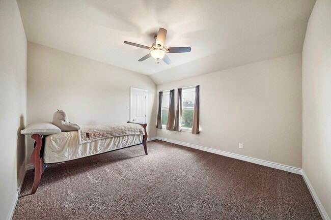 Building Photo - 8530 San Juanico St