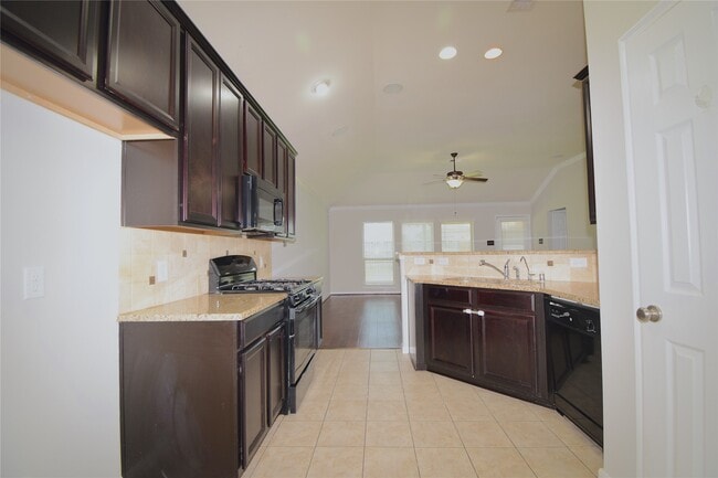 Building Photo - 21518 Crainfeld Dr