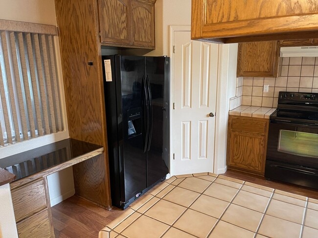 Building Photo - Magalia 3 bedroom 2 bath home, attached garage, low maintenance yard, california room