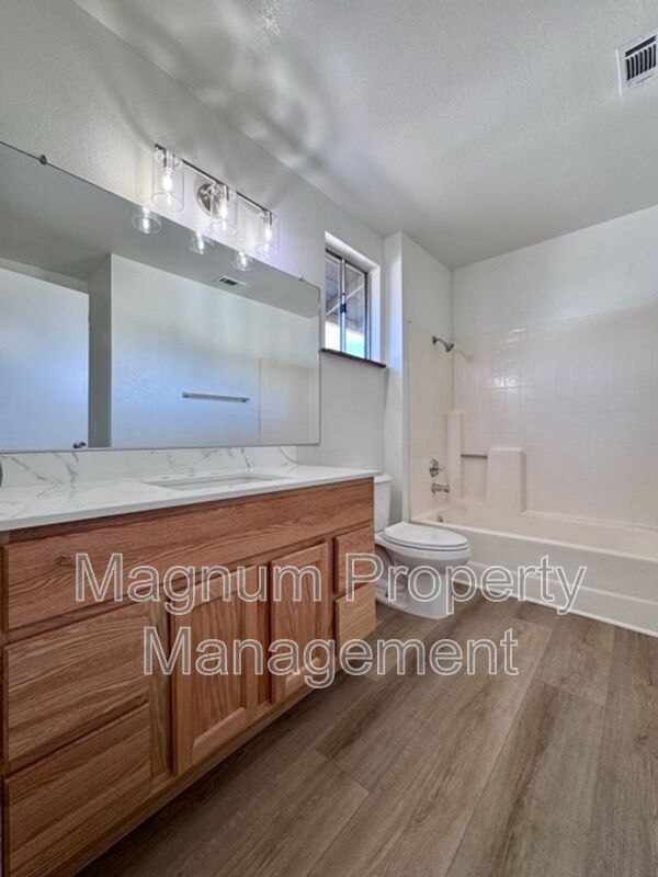 Building Photo - 24743 Angella Way