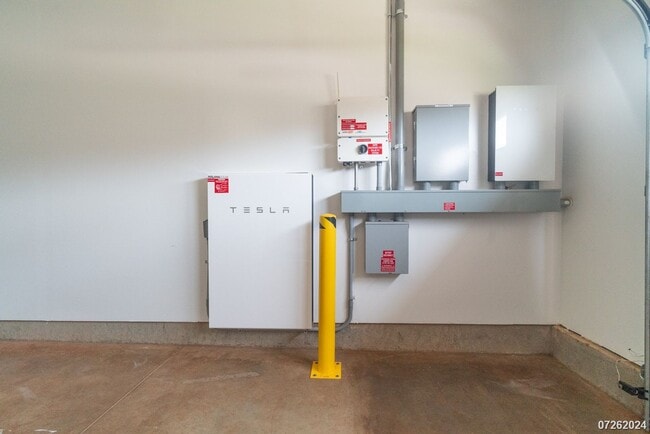 Building Photo - 3 Bed 2.5 Bath home in Koa Ridge