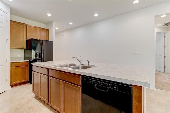 Building Photo - Spacious 4-Bedroom Home Near Amelia Island...