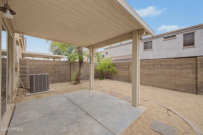 Building Photo - 8770 W Wood Dr