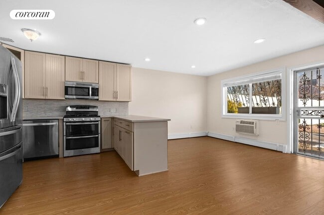 Building Photo - 336 Howe Ave