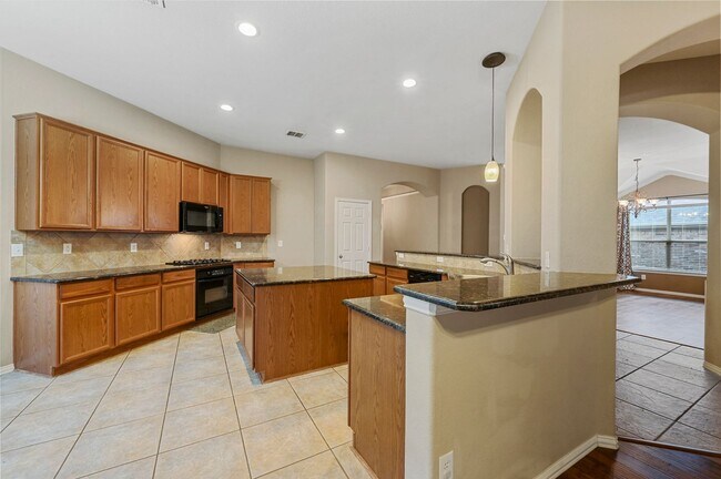Building Photo - Stunning 3 bedroom 2 bath home in Frisco!