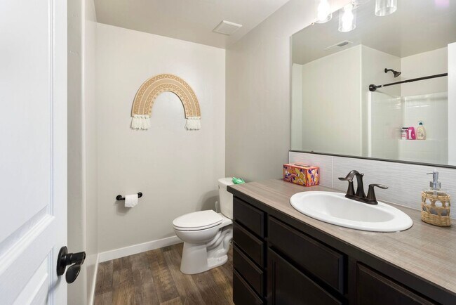 Building Photo - Stunning 5-Bedroom Family Home on a Corner...