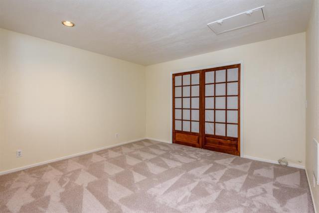 Building Photo - 46 Cove Ln