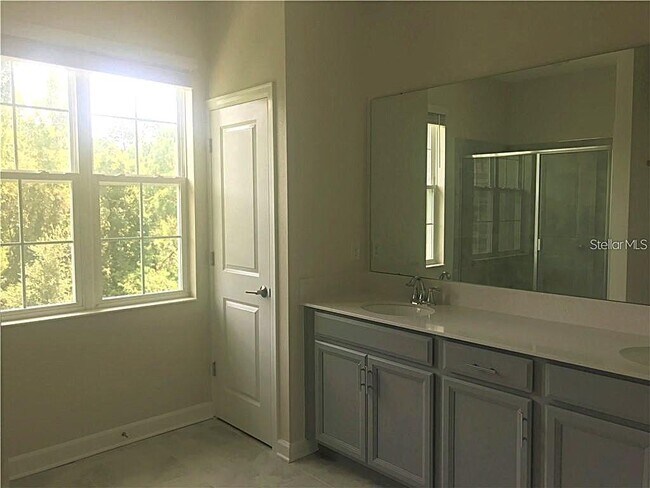 Building Photo - 1367 Shinnecock Hills Dr