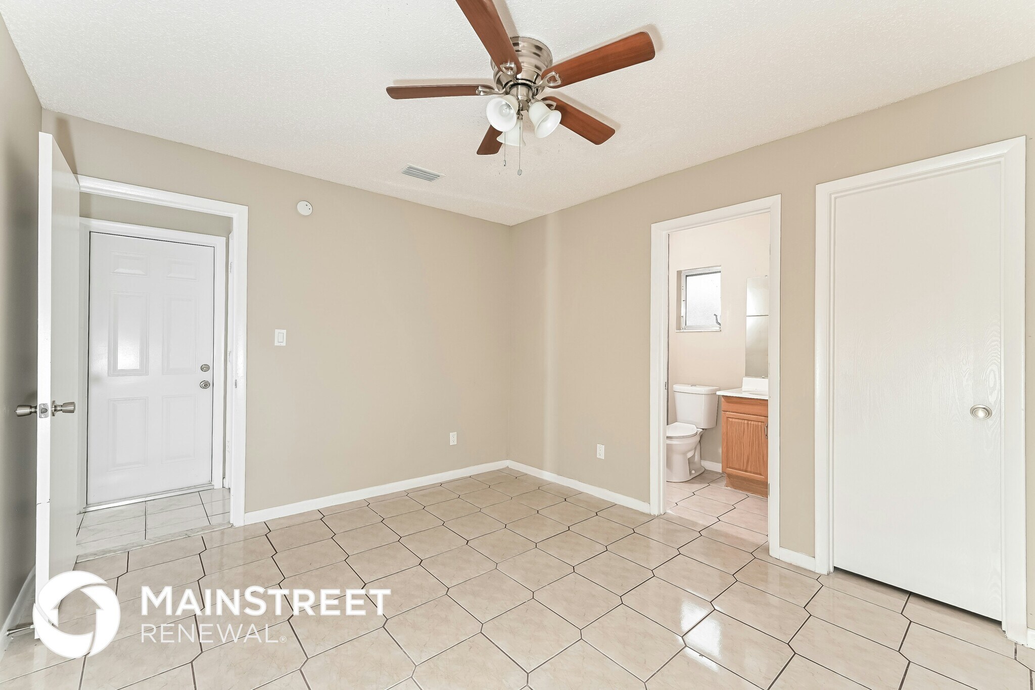 Building Photo - 2549 Brampton Ct