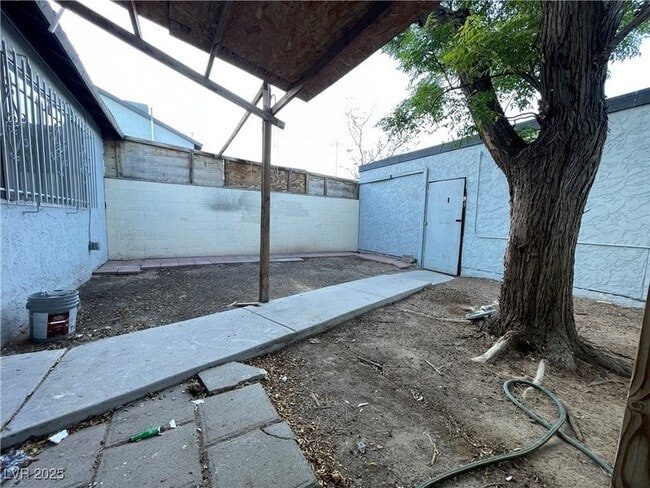 Building Photo - 4007 Danford Pl