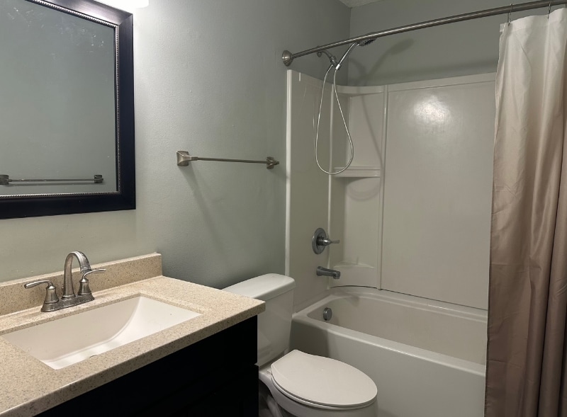 Building Photo - 365 W Illinois Ave