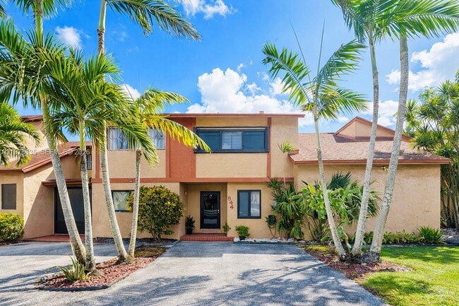 Building Photo - 844 W 41st St