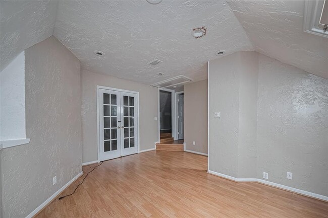 Building Photo - 4015 Black Locust Dr