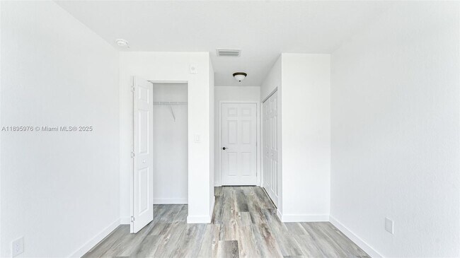 Building Photo - 13370 SW 251st Terrace