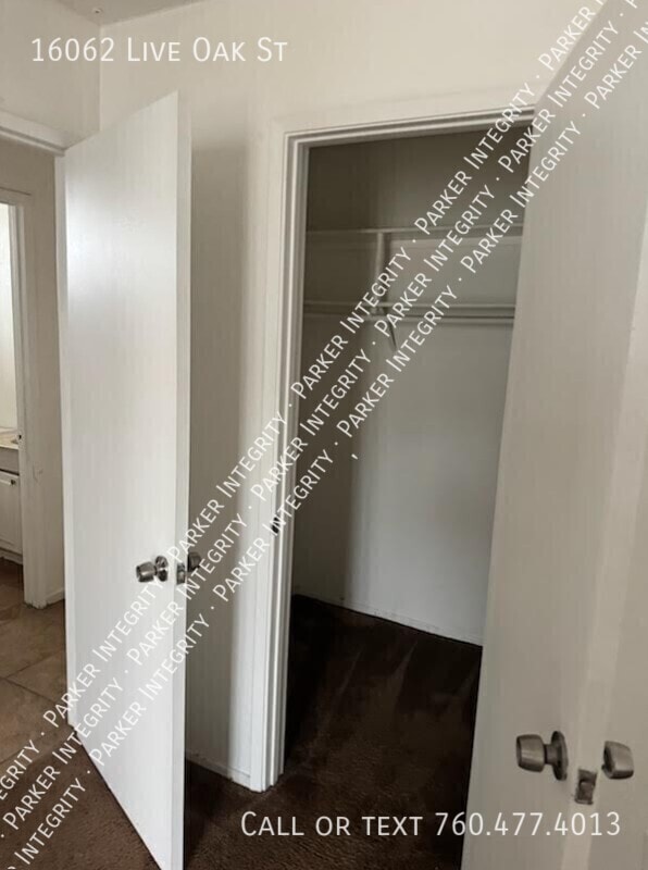 Building Photo - 16062 Live Oak St