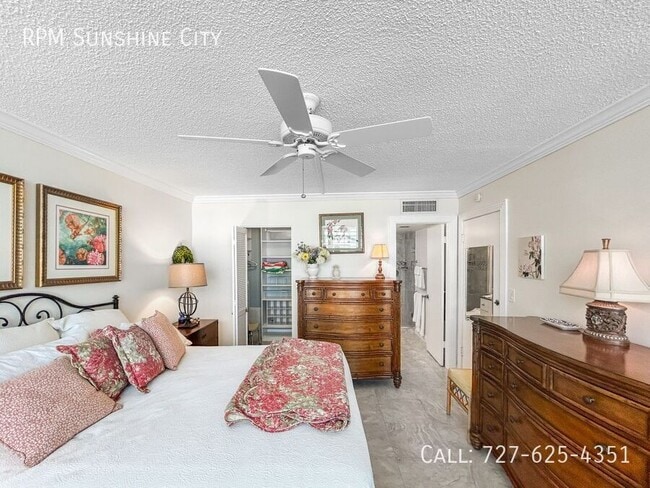 Building Photo - 17580 Gulf Blvd