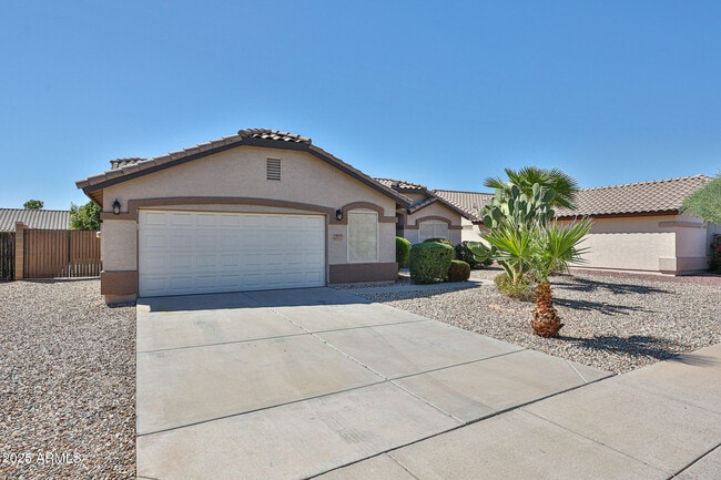 Building Photo - 13337 W Cottonwood St