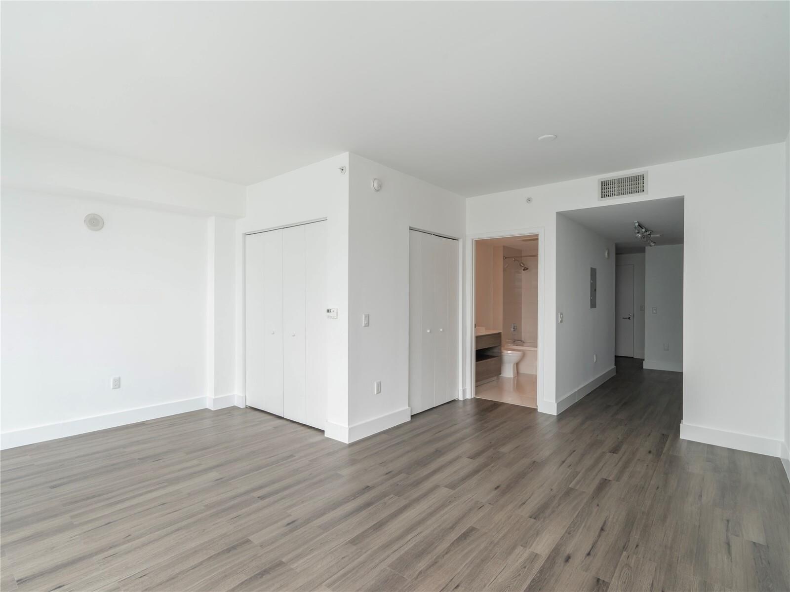 Building Photo - 1100 S Miami Ave