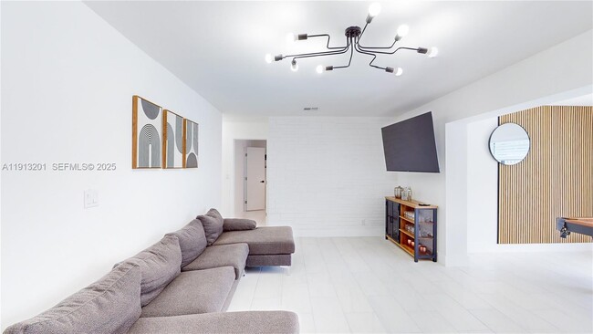 Building Photo - 6630 Cody St