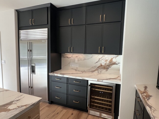 New kitchen with Sub Zero Refridgerator and wine fridge - 34189 Hourglass St