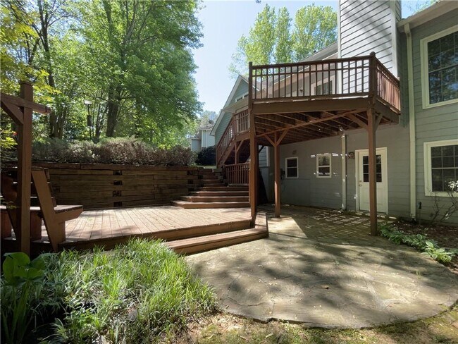 Building Photo - 11355 Vedrines Dr
