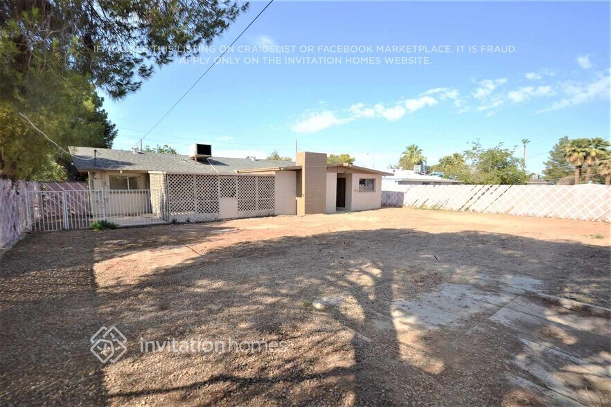 Building Photo - 3910 W Loma Ln