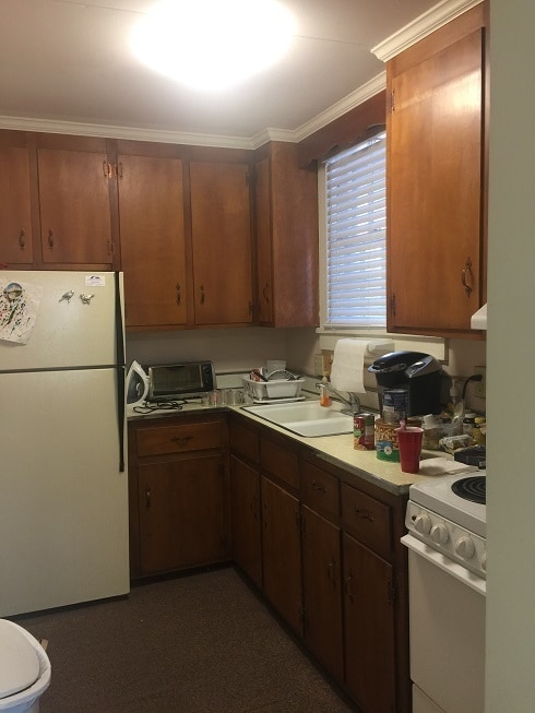 Building Photo - First floor apartment in the heart of the City of Williamsburg! Available April 1st 2026!