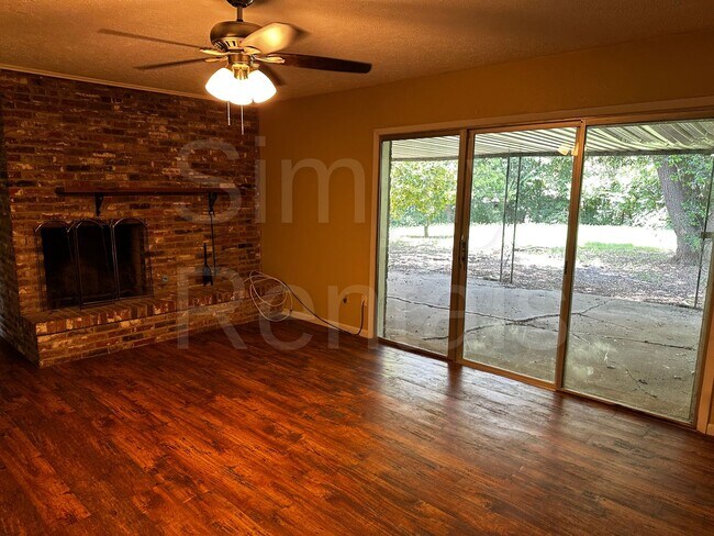 Building Photo - 214 Brookhaven Terrace